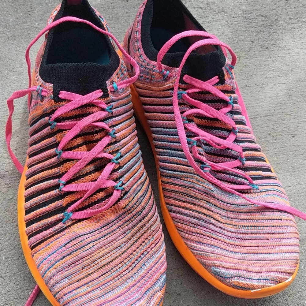 Nike running shoes size 9